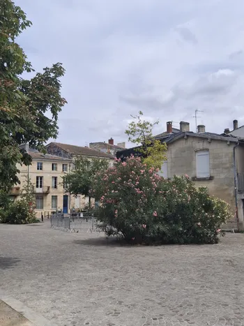 Place Francis de Pressensé, Bordeaux thumbnail